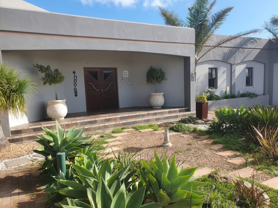 4 Bedroom Property for Sale in Myburgh Park Western Cape